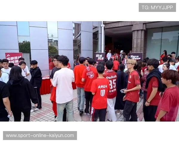 中超俱乐部校园行活动启动,推动足球普及