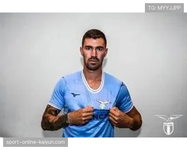 官方:拉齐奥后卫罗马尼奥利因膝伤确认赛季报销 官方:拉齐奥后卫罗马尼奥利因膝伤确认赛季报销