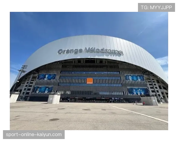 深度报道:马赛主场维洛德罗姆球场的改造计划与社区争议 深度报道:马赛主场维洛德罗姆球场的改造计划与社区争议